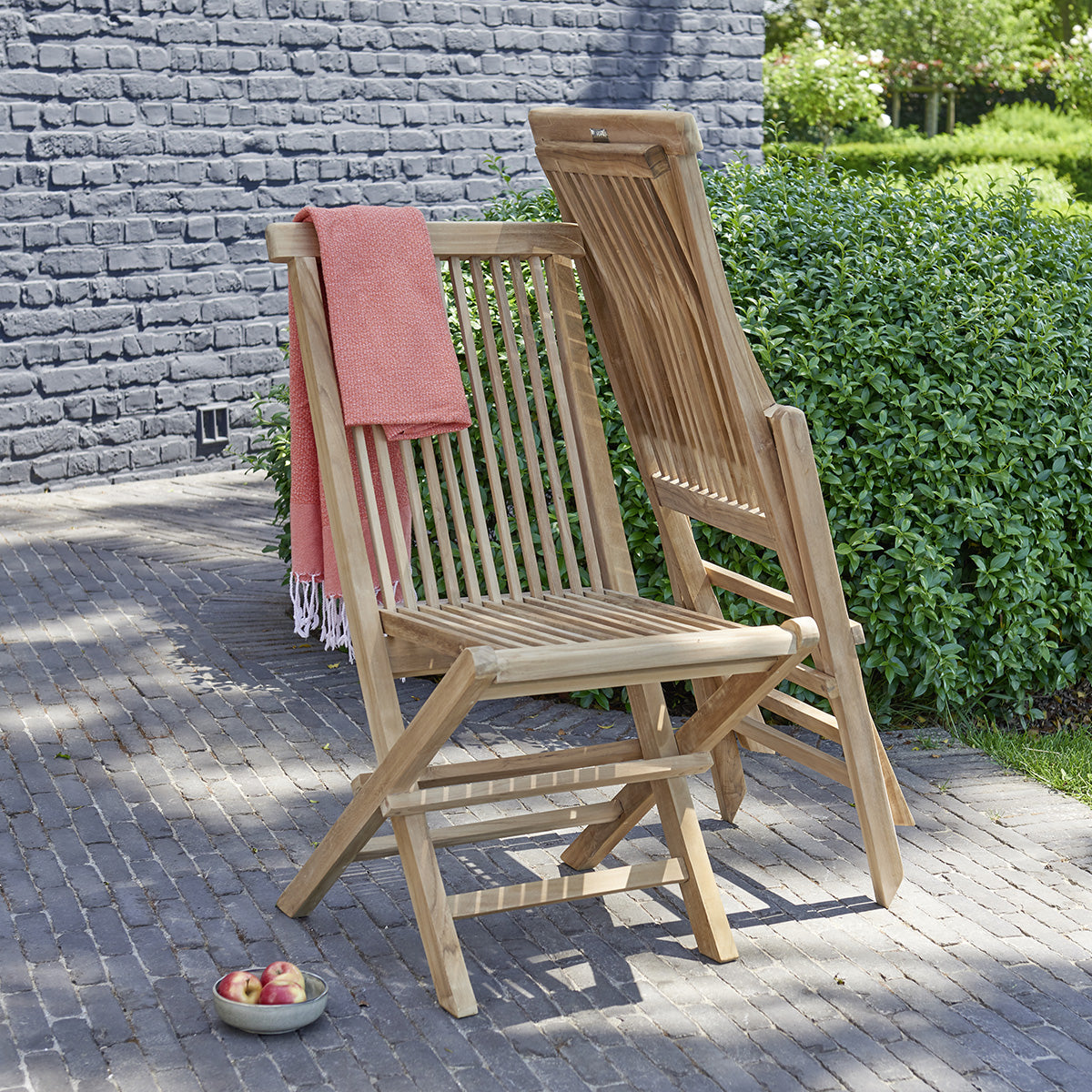 400-chaise_de_jardin_en_teck_massif_pliante_lot_de_2-03.jpg