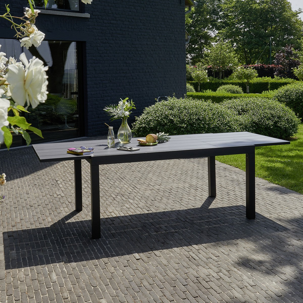 5020-table_de_jardin_en_aluminium_extensible_6_10_pers-01.jpg