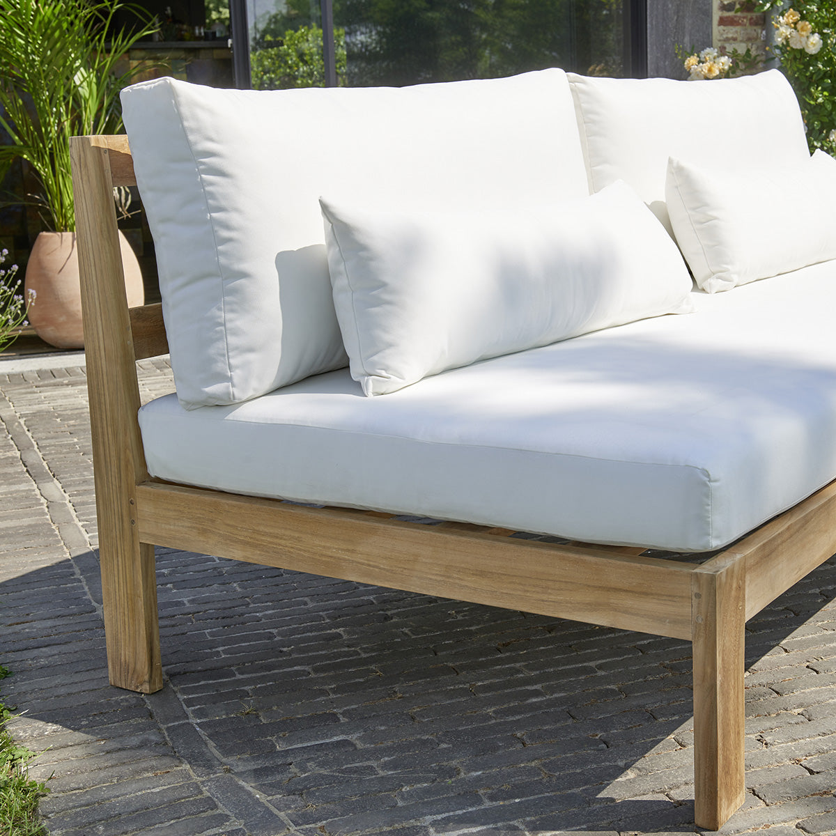 60-canape_de_jardin_en_teck_massif_blanc_3_places-05.jpg