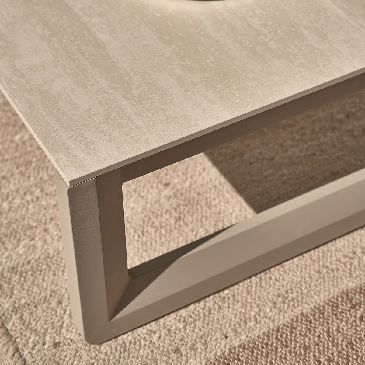 SDJ0010-salon_de_jardin_bas_en_aluminium_taupe_5_pers-03.jpg
