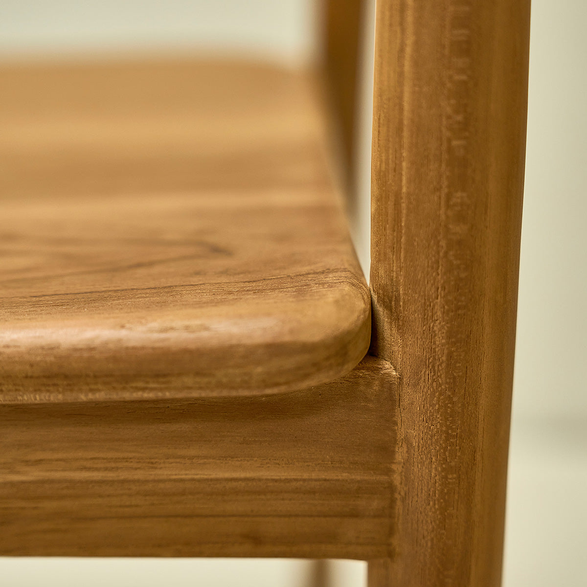 AMBRE - Lot de 2 chaises en teck massif