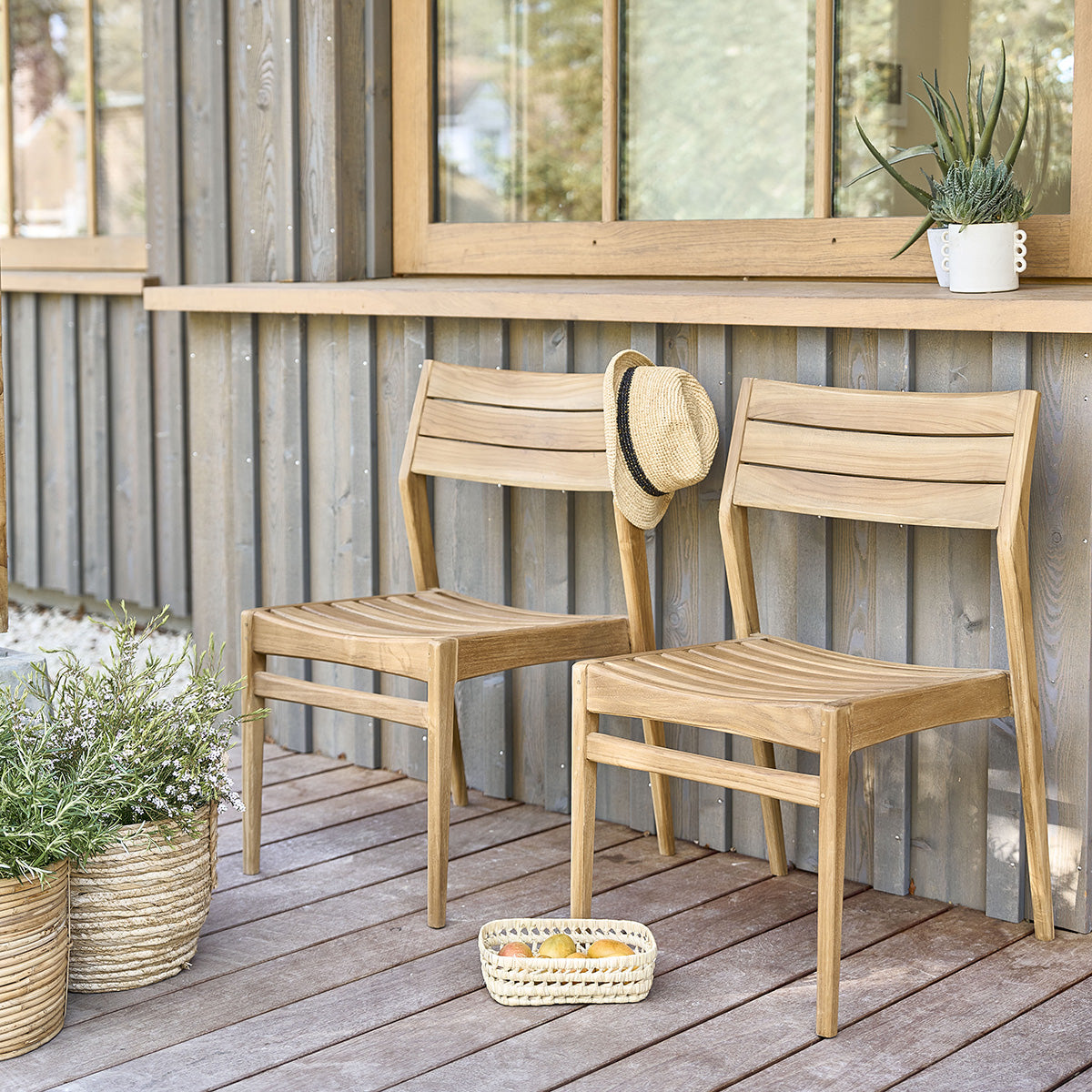 APRIL - Chaise de jardin en teck massif