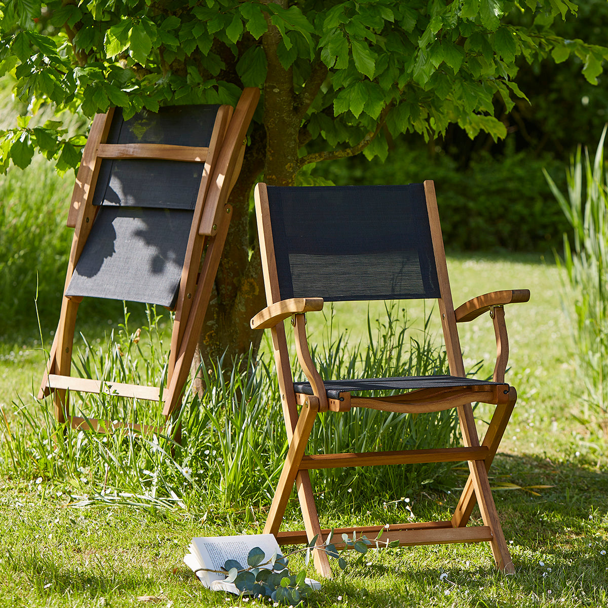 HANOÏ - Fauteuil en acacia massif et textilène noir (lot de 2)