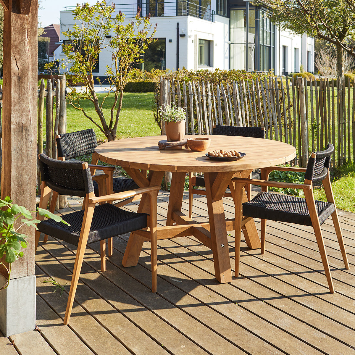 GABRIELLE - Table de jardin en teck massif recyclé ronde 6 pers.