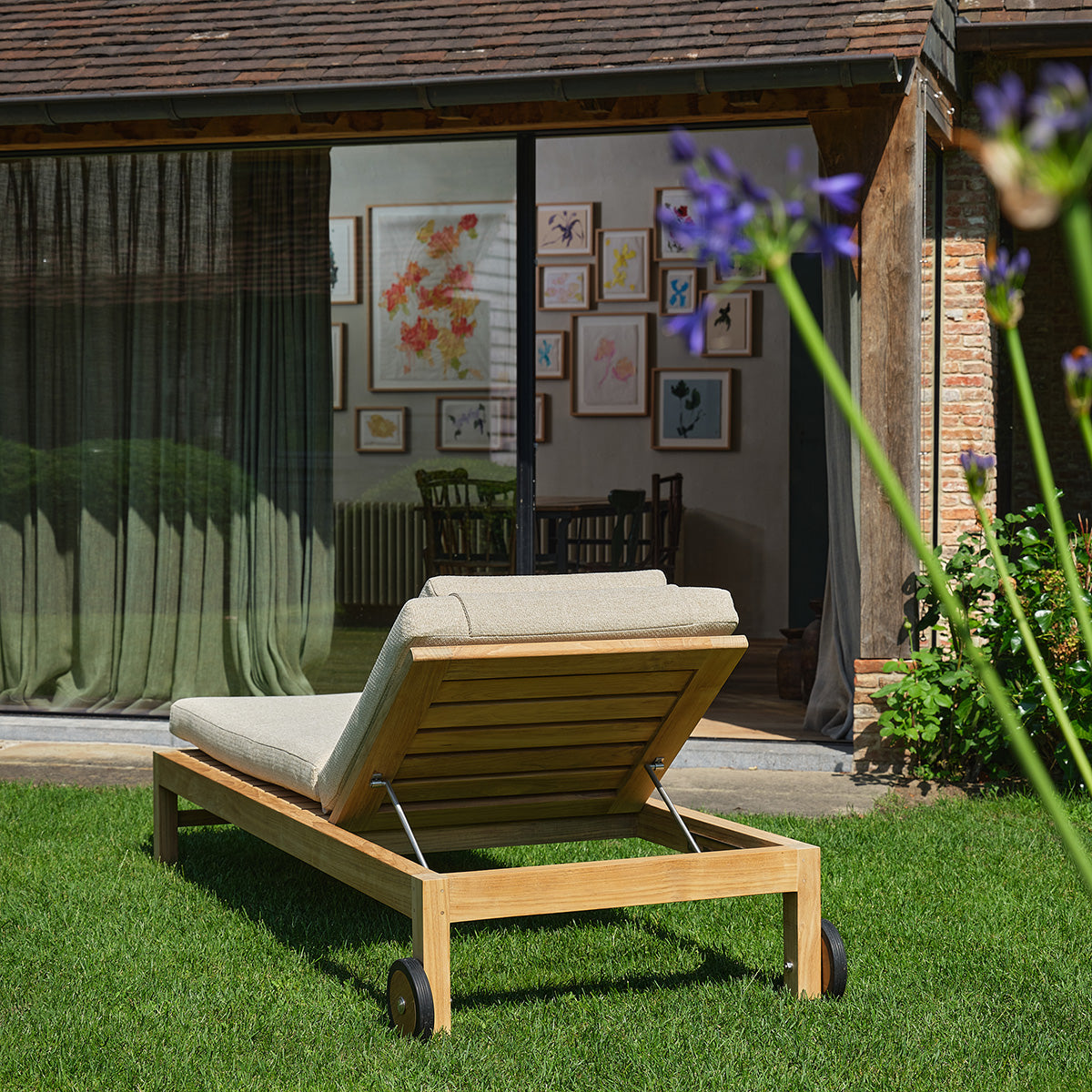PALOMBAGGIA - Bain de soleil inclinable en teck massif avec coussins beige chiné