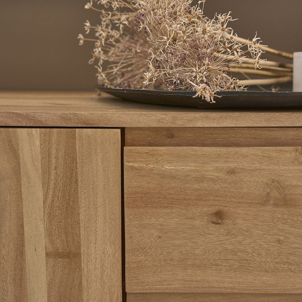 BUF0022-buffet_en_acacia_massif_170_cm-05.jpg
