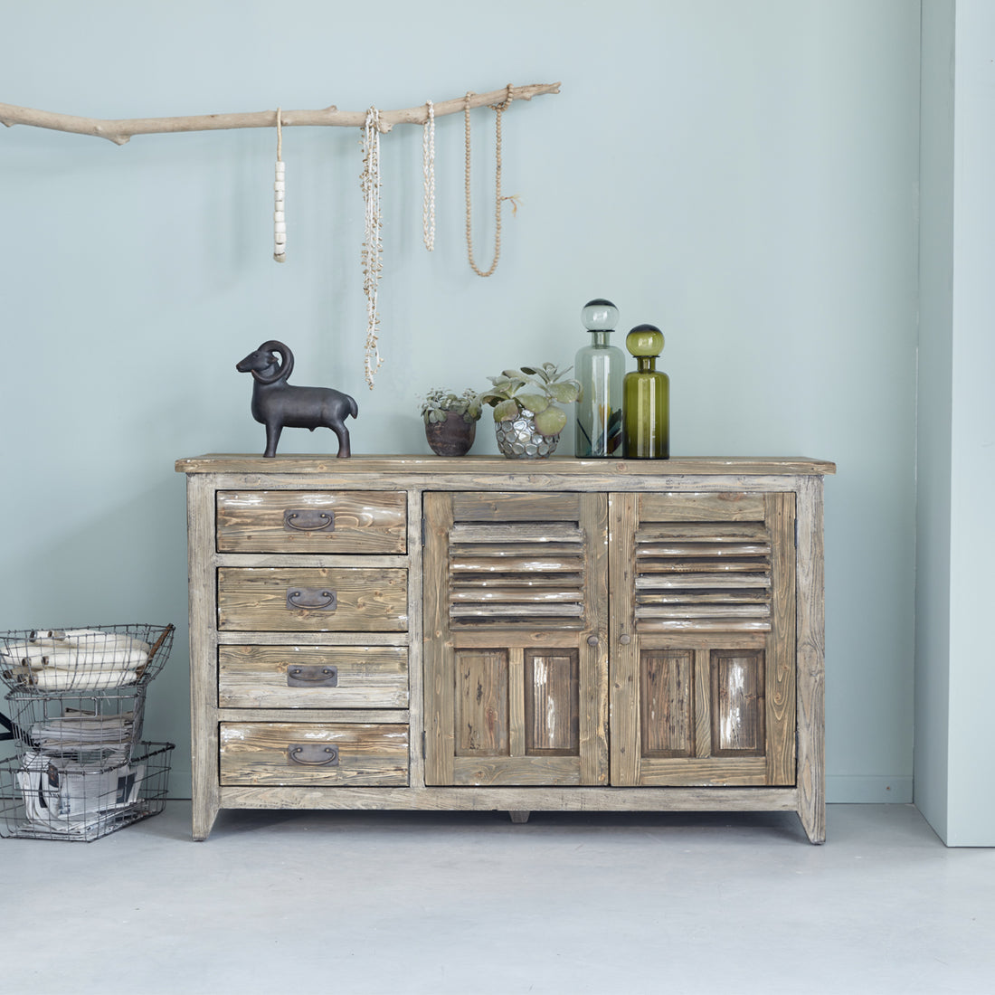 VICTOR - Commode en pin massif recyclé 140 cm