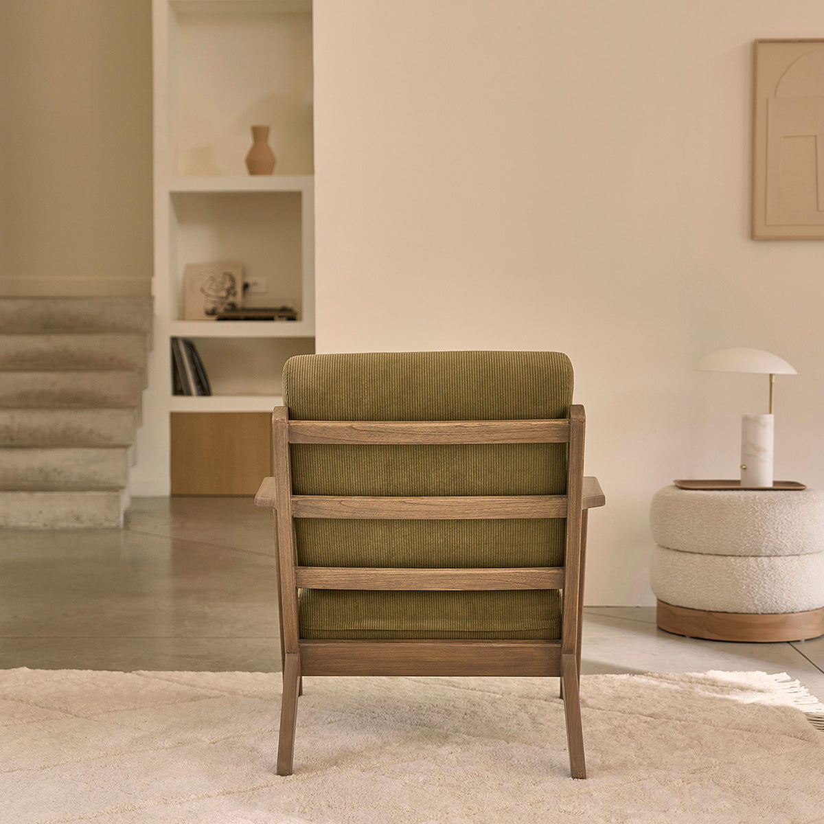 ACHILLE - Fauteuil en mindi massif foncé et velours côtelé vert