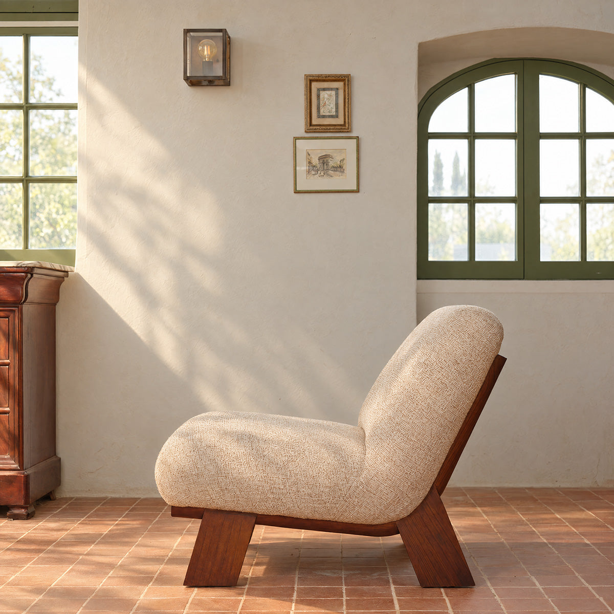 ANOUK - Fauteuil en mindi massif et tissu beige chiné