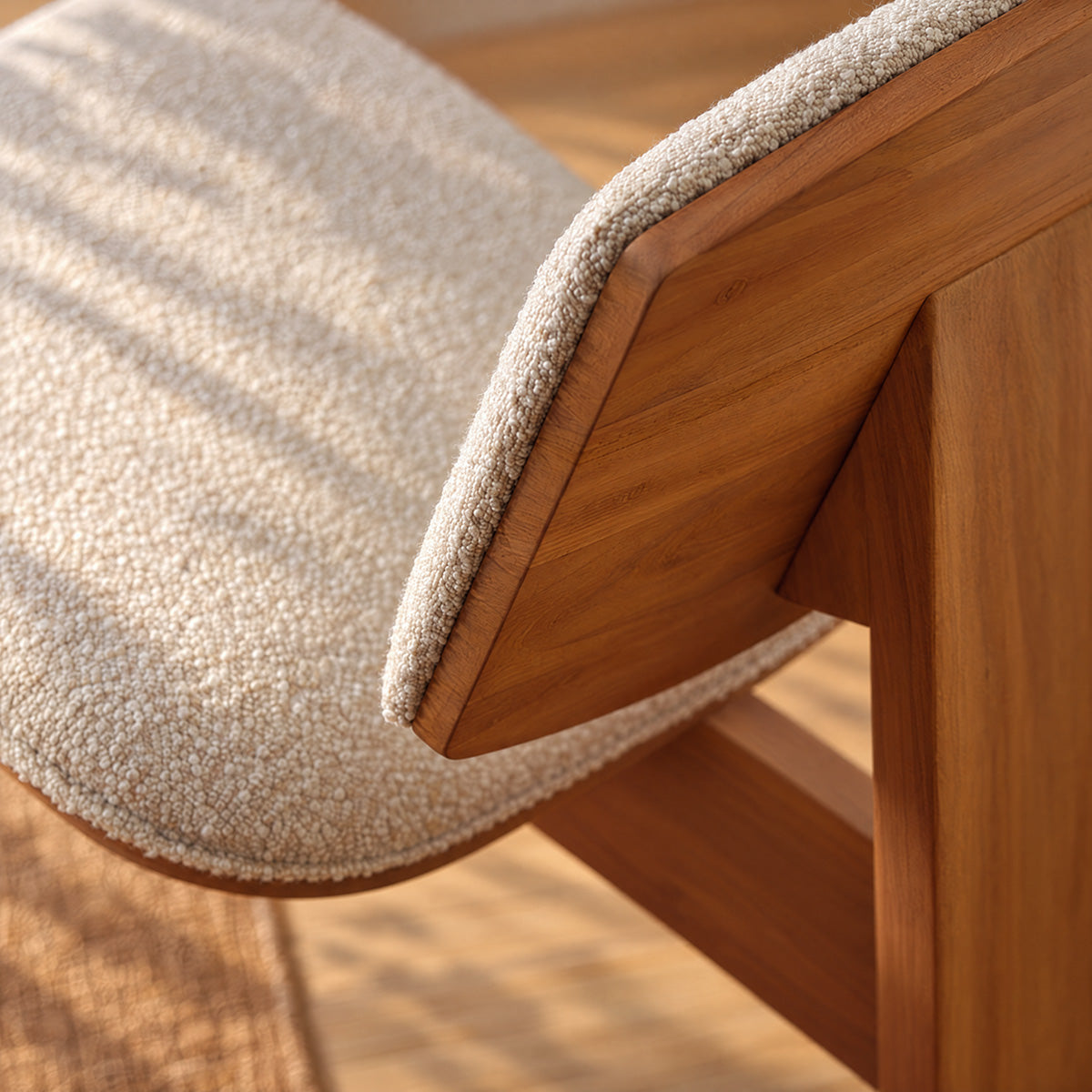 BILY - Fauteuil en teck massif et tissu bouclette écru