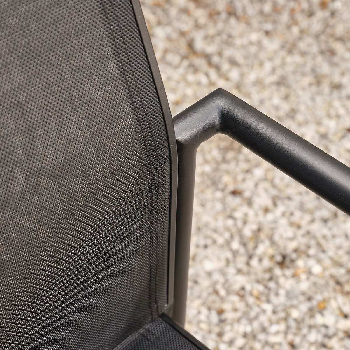 BASALT - Fauteuil de jardin en aluminium et textilène noir mat (lot de 2)