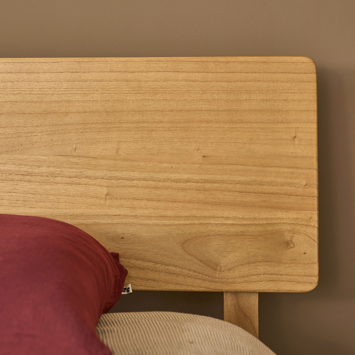 MAIA - Lit en bois de mindi 160 cm avec sommier