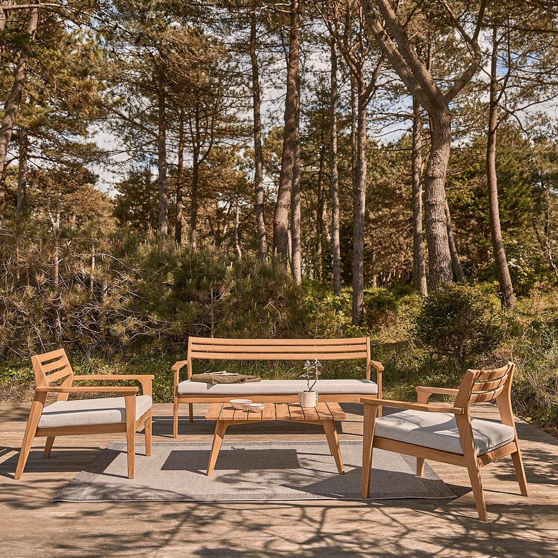 BARI - Salon de jardin bas en teck massif