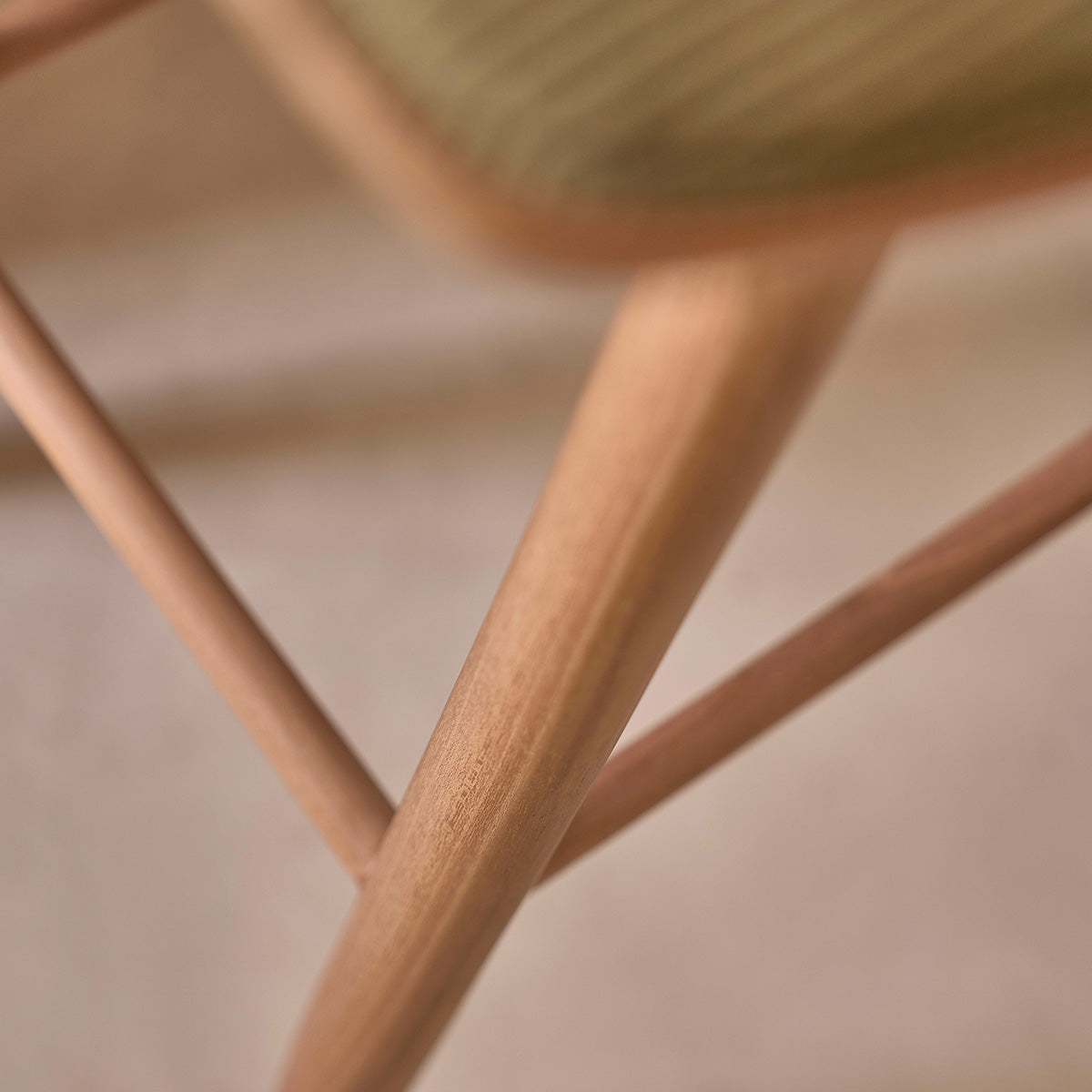 AMBRE - Tabouret de bar en teck massif assise velours cotelé 75 cm