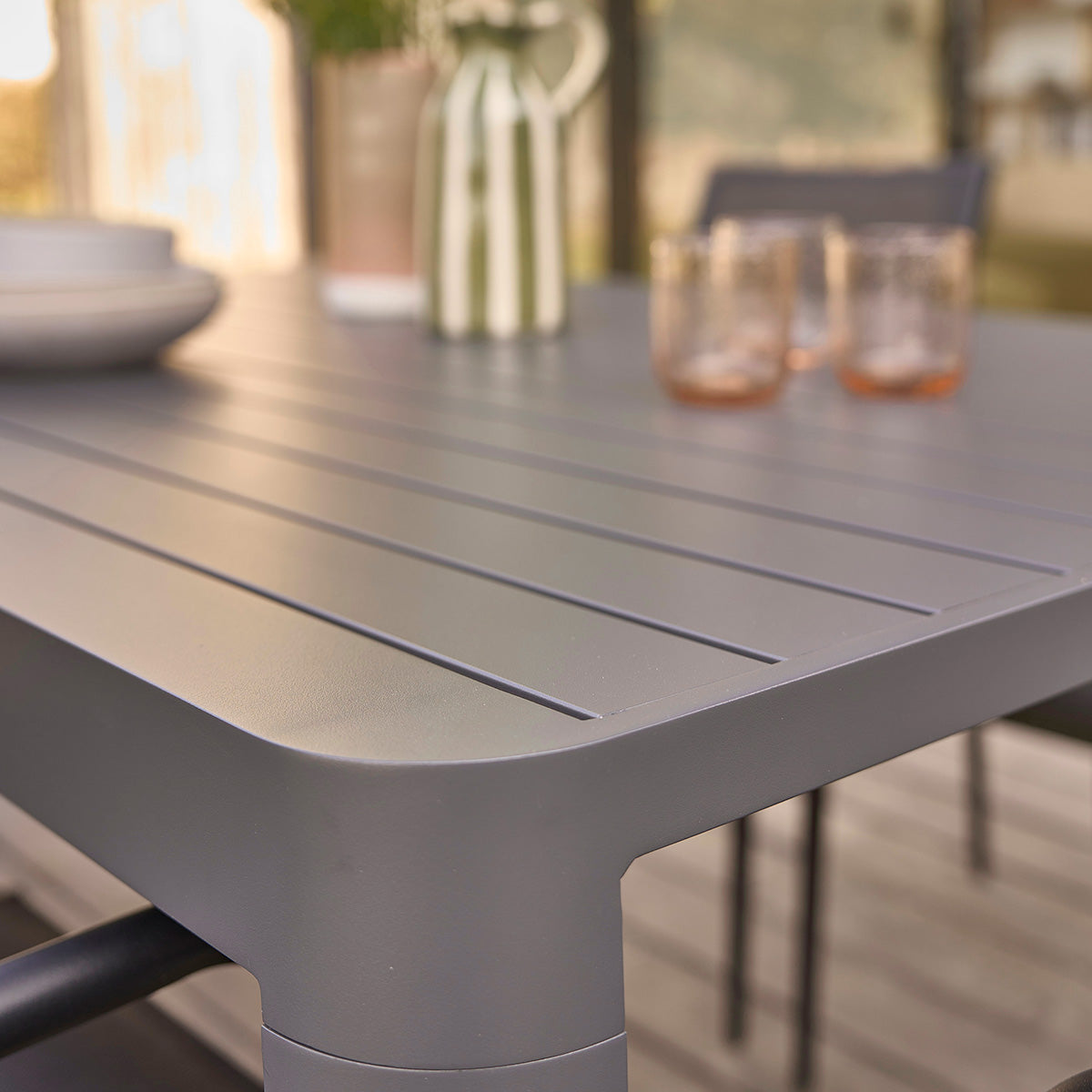 LAGON - Table de jardin en aluminium carrée extensible 4/8 pers.