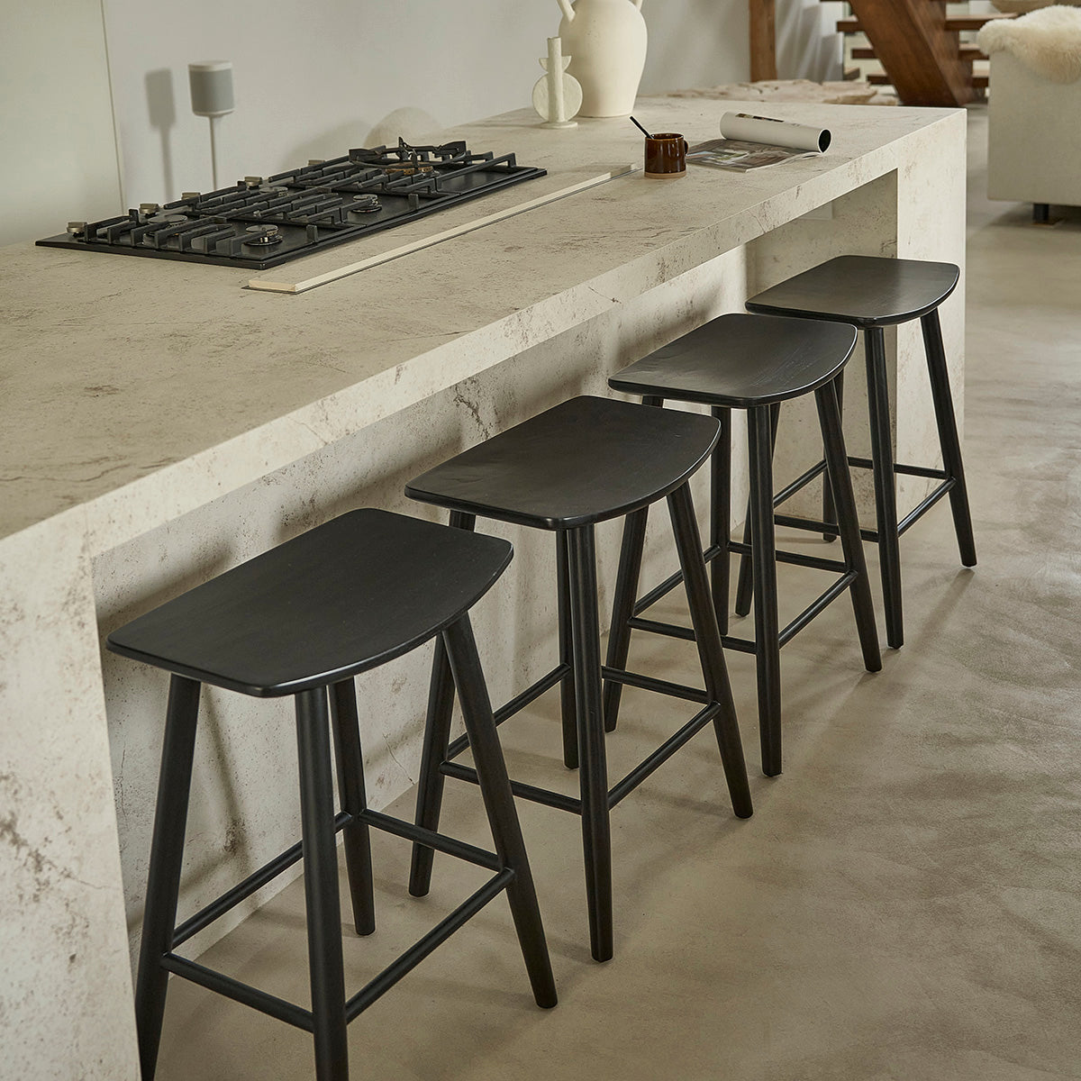 AMBRE - Tabouret de bar en teck massif noir 75 cm