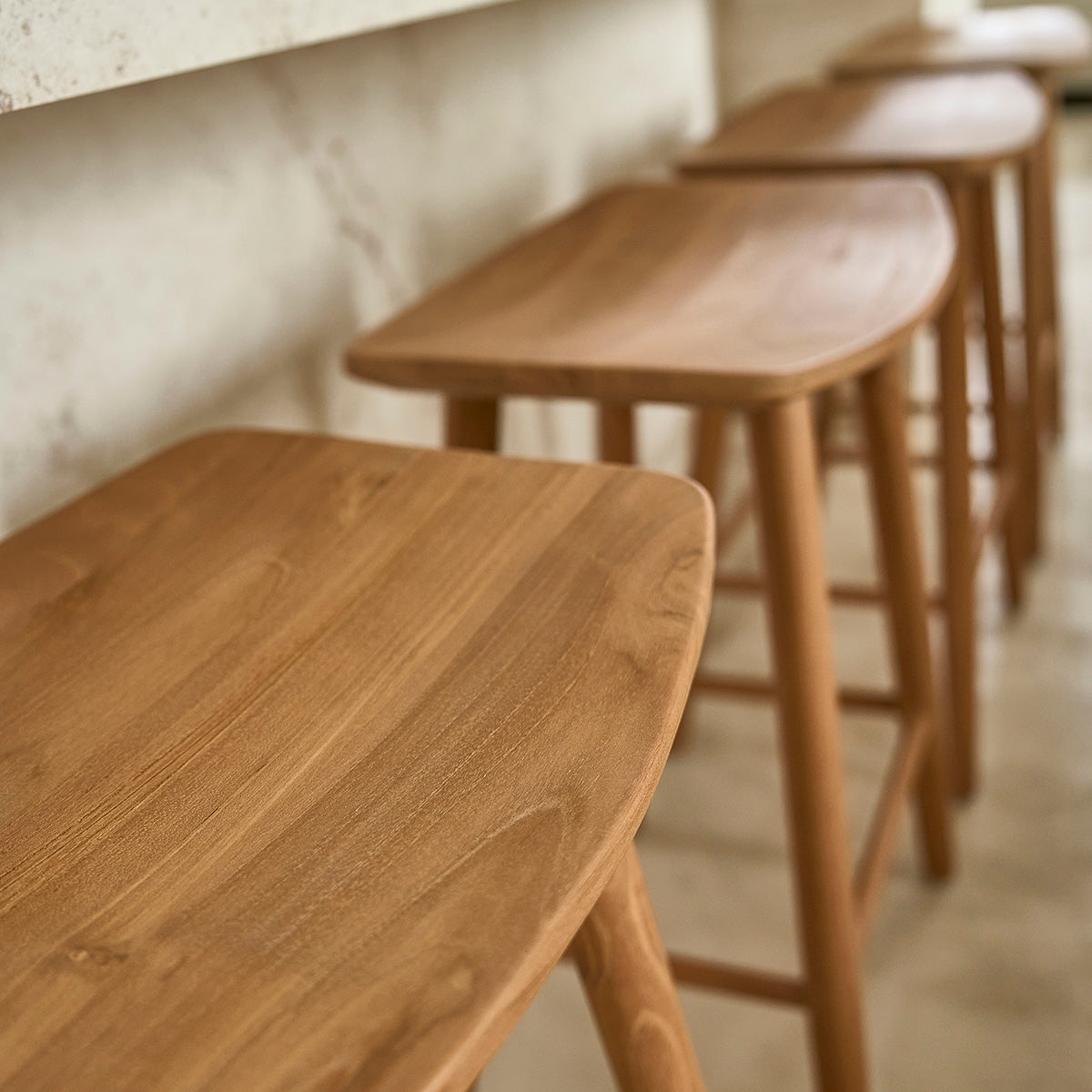 AMBRE - Tabouret de bar en teck massif 65 cm