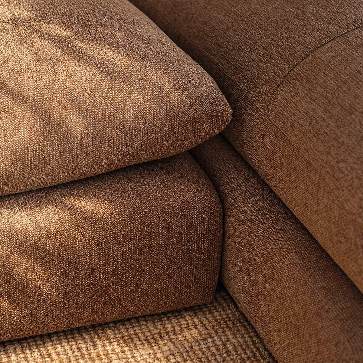 LEOPOLD - Canapé d'angle modulable 3 places en tissu texturé marron clair chiné - méridienne droite